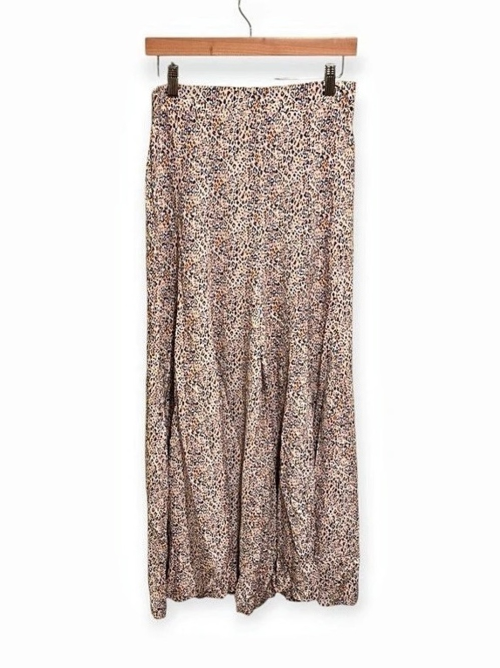 Petal and Pup Leopard Print Wide Leg Pants NWT Size Medium